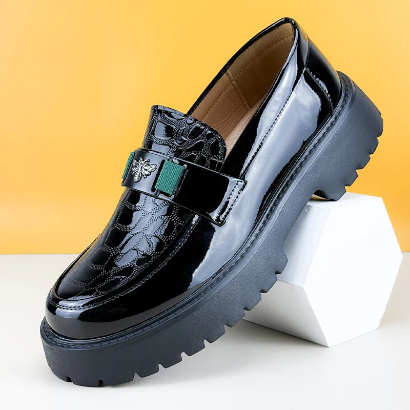 2026 Fashion Bee Design Men'S Leather Shoes Thick Sole Luxury Slip on Loafers Comfort Fashio Business Party Formal Dress Shoes